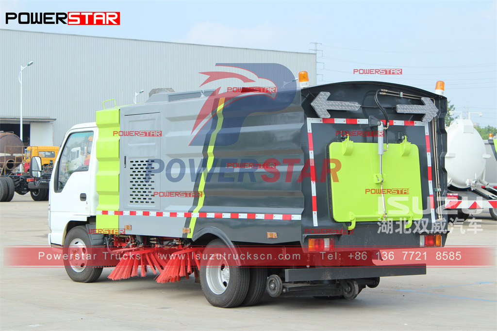 ISUZU Road Sweeper Truck تصدير يدوي إلى دبي