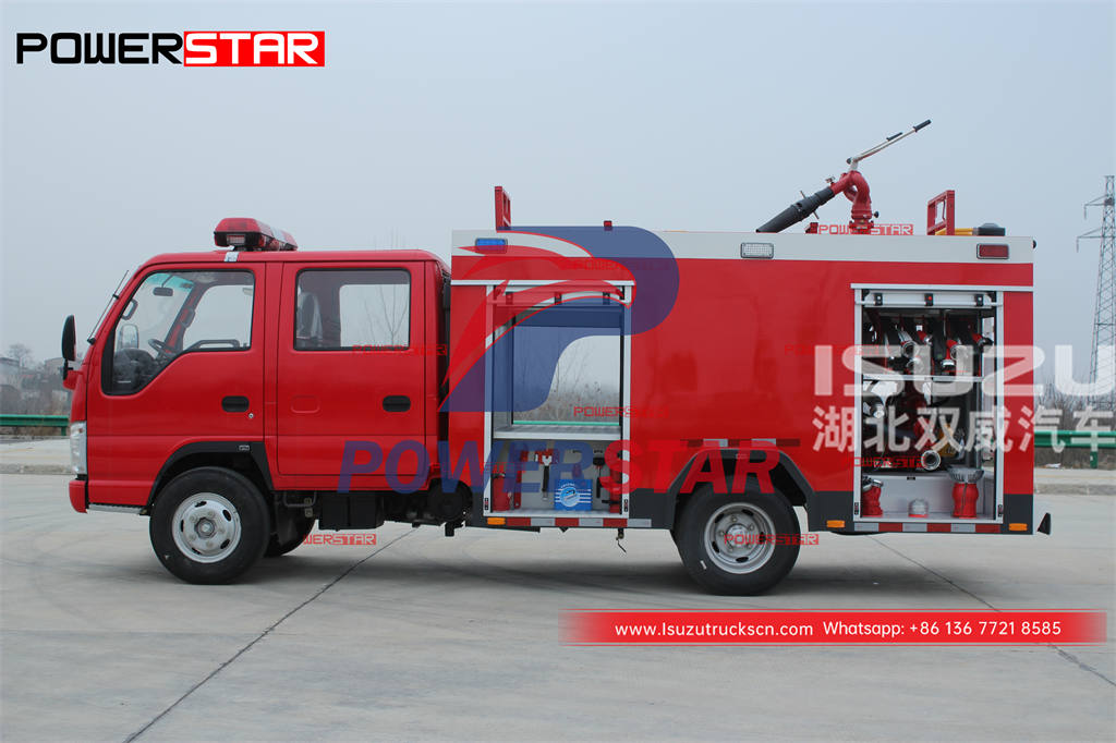 ISUZU ELF 100P 4 × 4 AWD 2000 لتر محرك إطفاء المياه للبيع