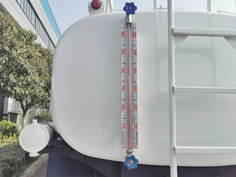 جهاز قياس منسوب المياه في ايسوزو