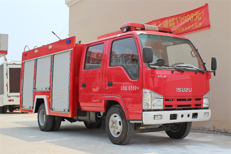 شاحنة إطفاء ناقلة ايسوزو