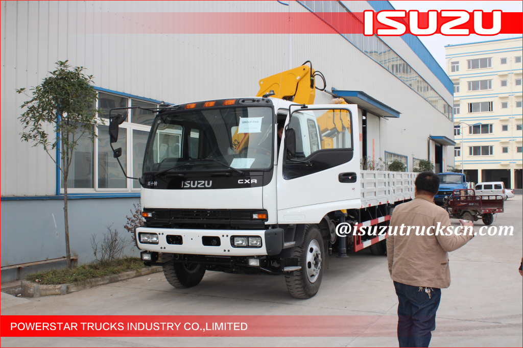8000KG Isuzu FVR Telescopic Boom Truck Mounted Crane / Cargo Crane Truck