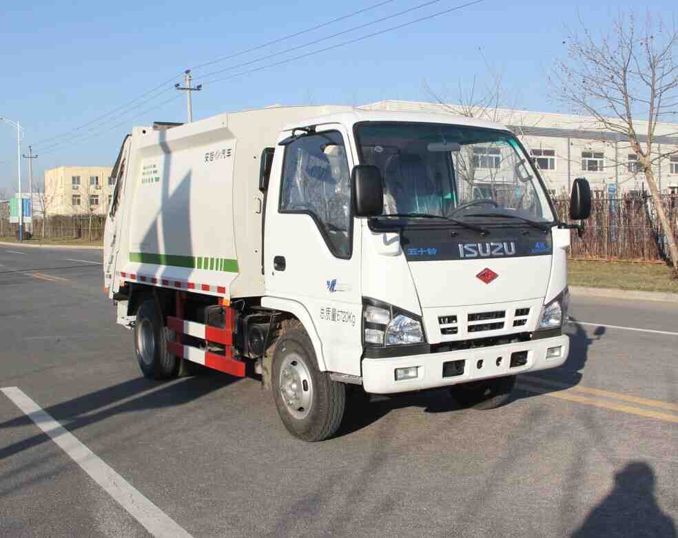 3tons Isuzu waste Garbage Truck with Hydraulic compactor system