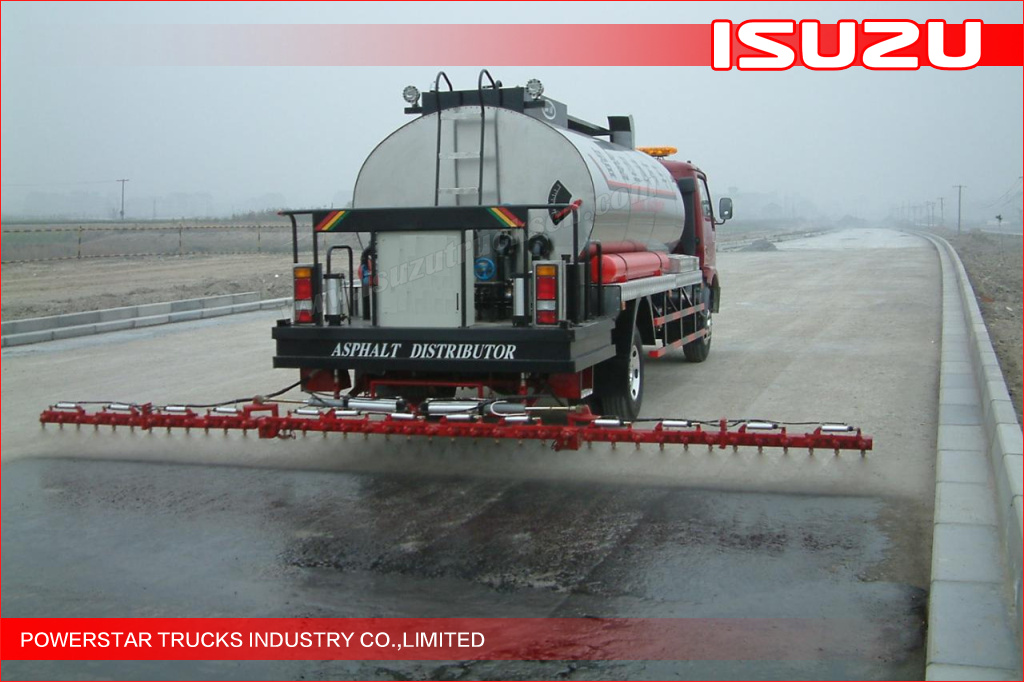 3000L~5000L Customer Isuzu Ordinary asphalt distributor Bitumen emulsion sprayer 