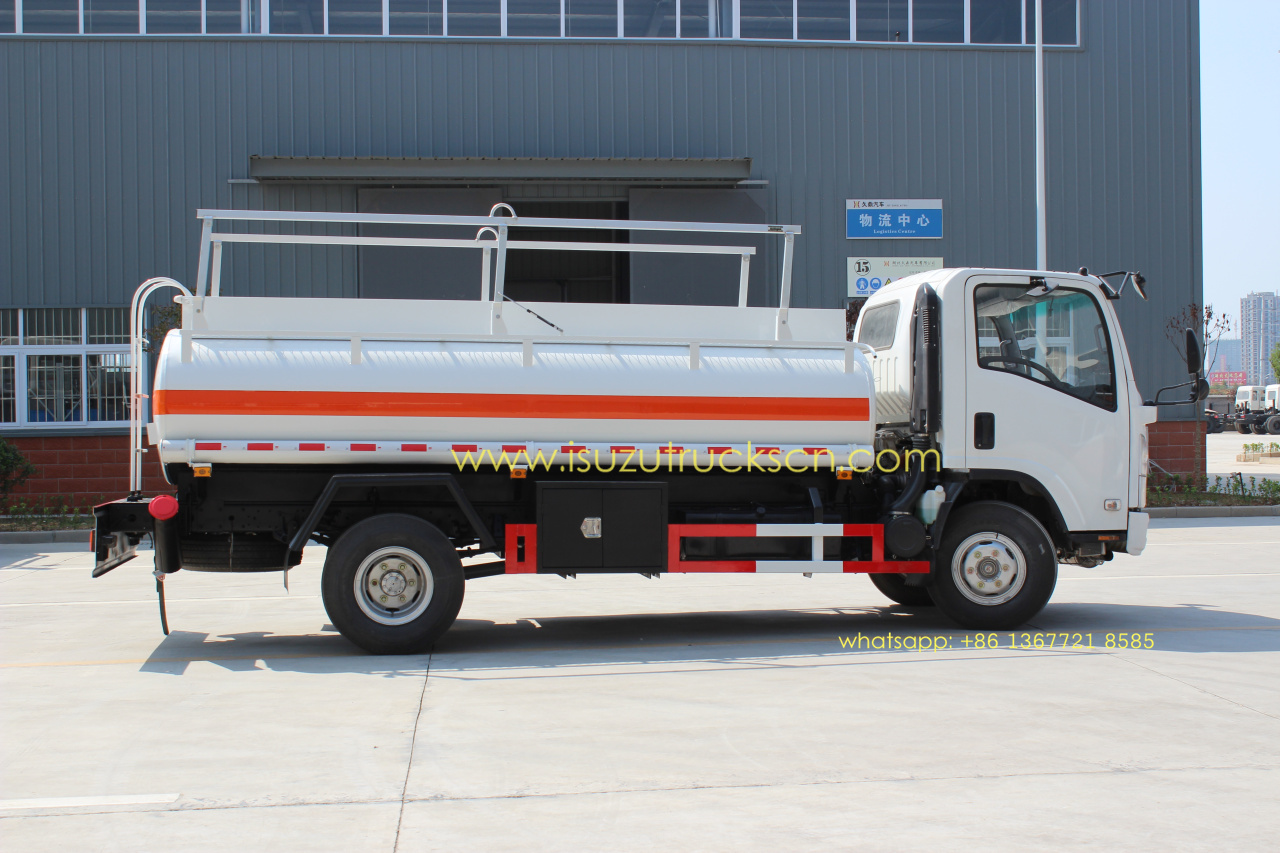 Isuzu 5000L NPR ELF diesel gaoline refuel tank truck oil tank truck