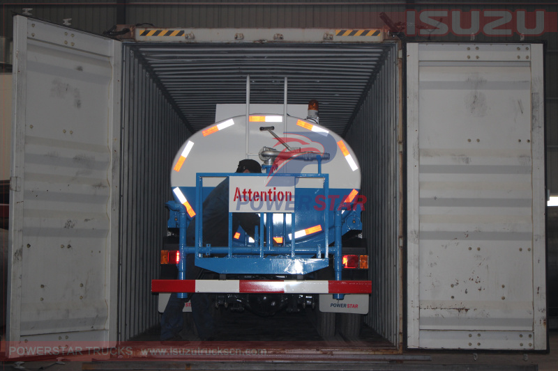 Shipment for Water TRUCKS Isuzu ELF tanker trucks 5,000Liters