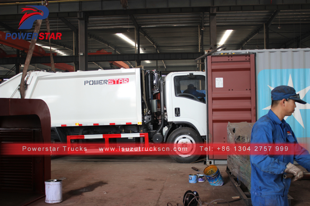New Isuzu garbage compactor truck for Moldova customer