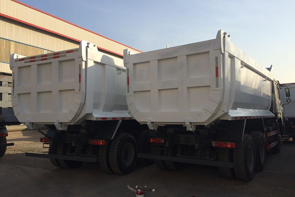 Special U-shape dump bucket hino tippers exported to Southeast Asia