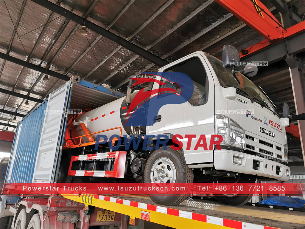 تصميم جديد ايسوزو 4000 لتر شاحنة فراغ المجاري للبيع