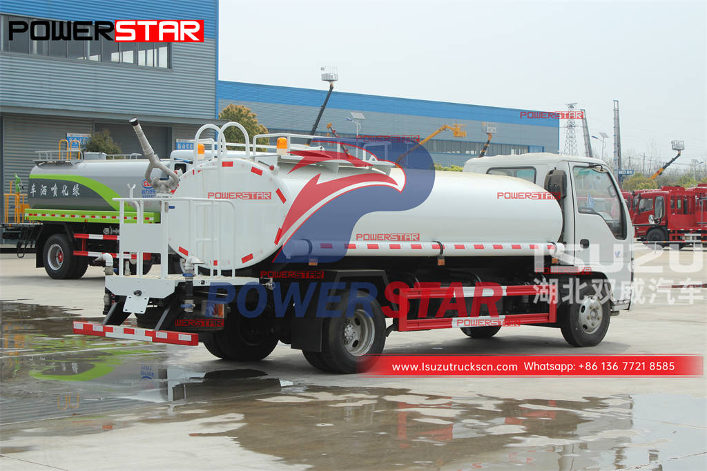 سعر جيد ISUZU NKR / 600P 5CBM شاحنة رش المياه الفولاذ المقاوم للصدأ للبيع