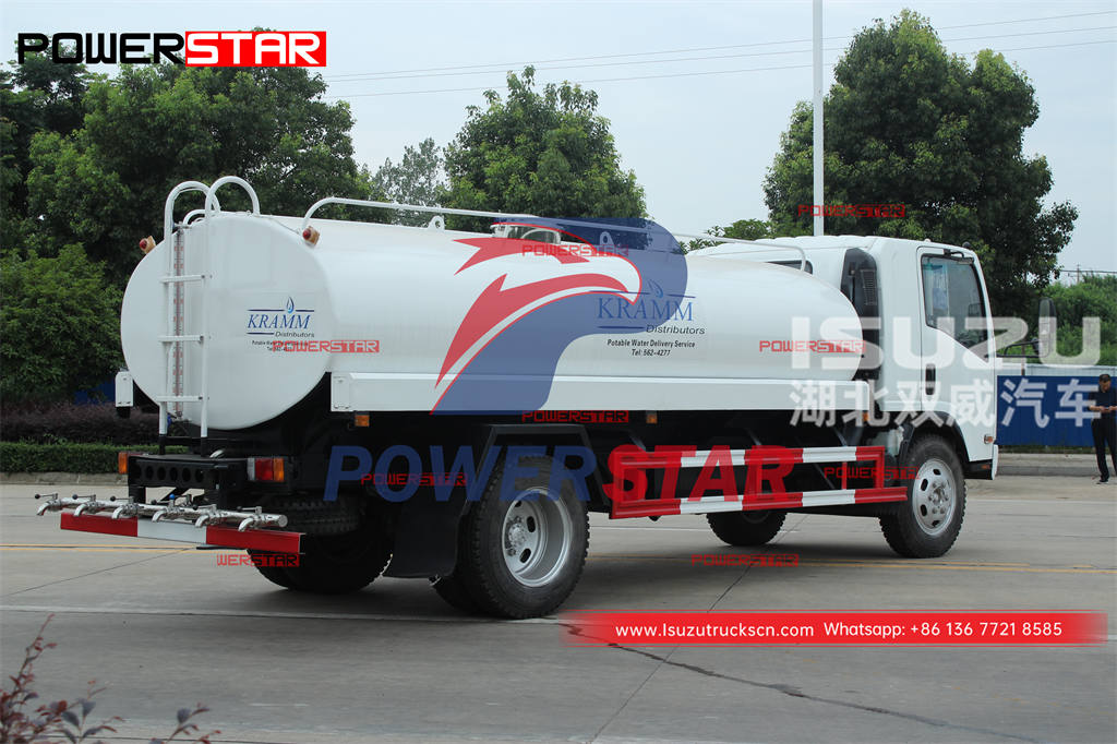 تخصيص ISUZU 700P 4WD عربة مياه الشرب على الطرق الوعرة بسعر مخفض