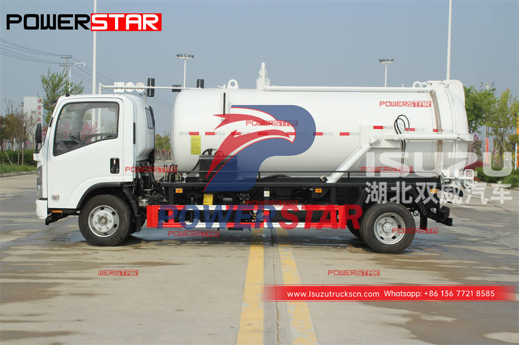 تخصيص شاحنة ضخ خزان الصرف الصحي ايسوزو 4 × 4190HP للبيع