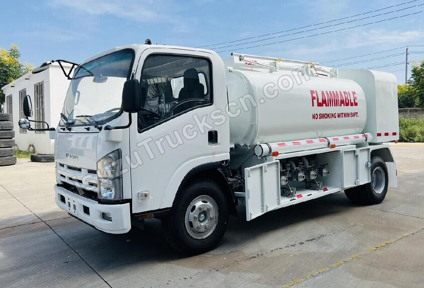 الفلبين اليابان ايسوزو NPR / 700P موبايل شاحنة وقود المعاد تدويره مع موزع اثنين
