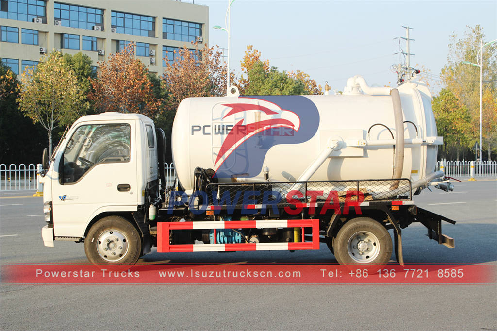 حسب الطلب ISUZU 4 × 2 شاحنة شفط مياه المجاري الصغيرة