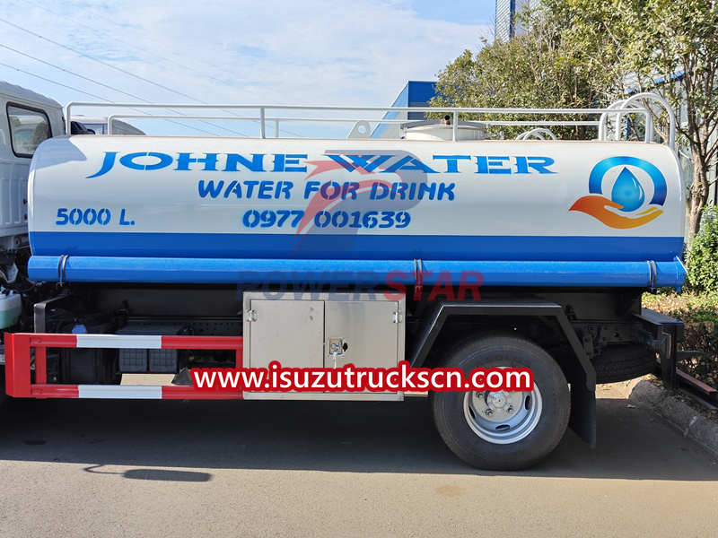 شاحنة مياه الشرب ايسوزو