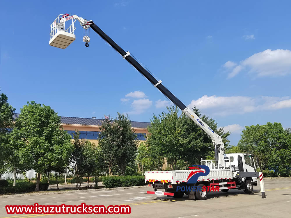 Isuzu Truck with crane