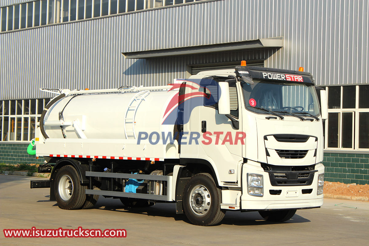 Moldova Isuzu brand GIGA Sewerage Collector/Vacuum Truck