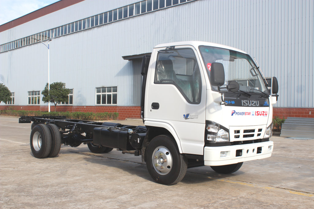 Japan Isuzu 600P NPR NKR cabin chassis truck for sale 