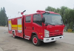 شاحنة إطفاء ل 4000 ايسوزو 4 × 2 للبيع