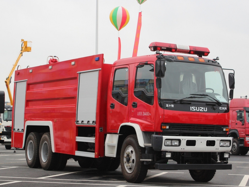 Customer 10,000L Foam Fire Vehicle ISUZU