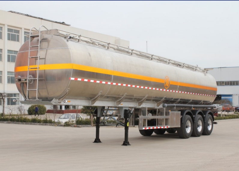 tri- axle aluminum fuel tanker truck trailer