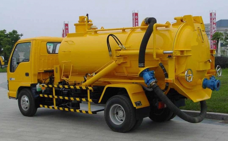 vacuum truck manufacturer Isuzu sewage truck for sale