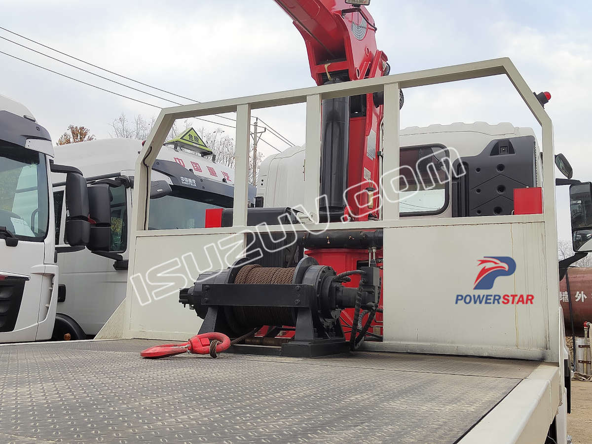 Giga Isuzu Flatbed Truck with Crane Isuzu Selfloading for Excavator Transport Truck