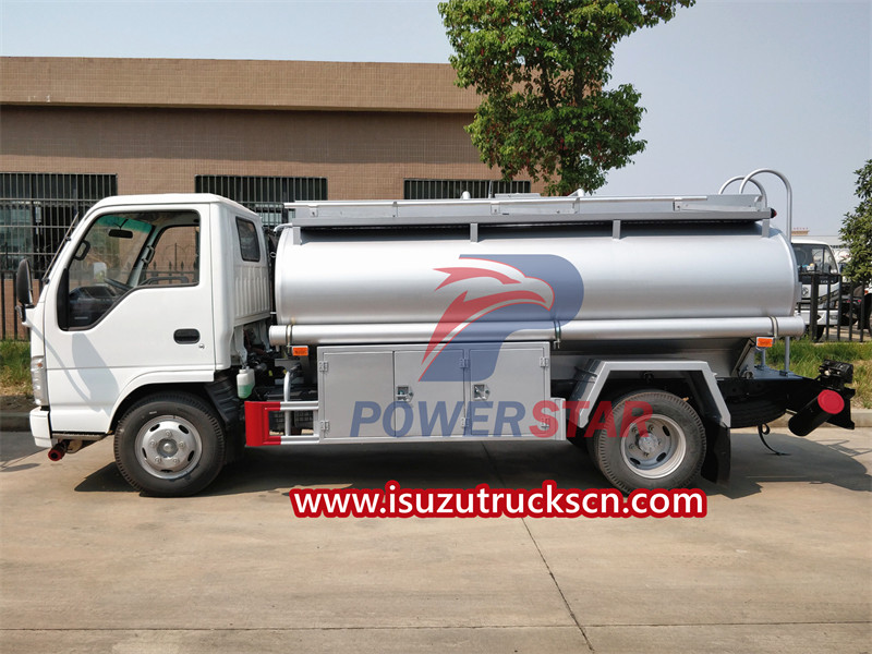 ISUZU NKR 4000 liters mobile fuel bowser
