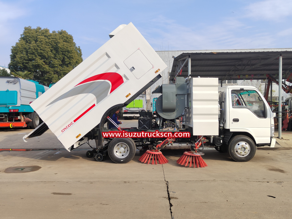 Hydraulic boom sweeper truck Isuzu