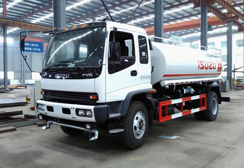 ايسوزو FVR تقارير المعاملات المالية المياه العربة الرش شاحنة المياه اليابانية خزان شاحنة